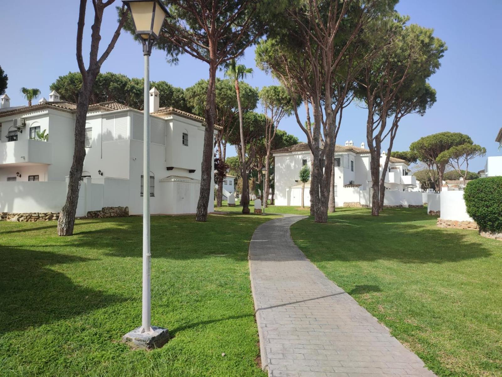 Apartamento Pinar Del Atlantico La Barrosa 奇克拉纳－德拉弗龙特拉 外观 照片