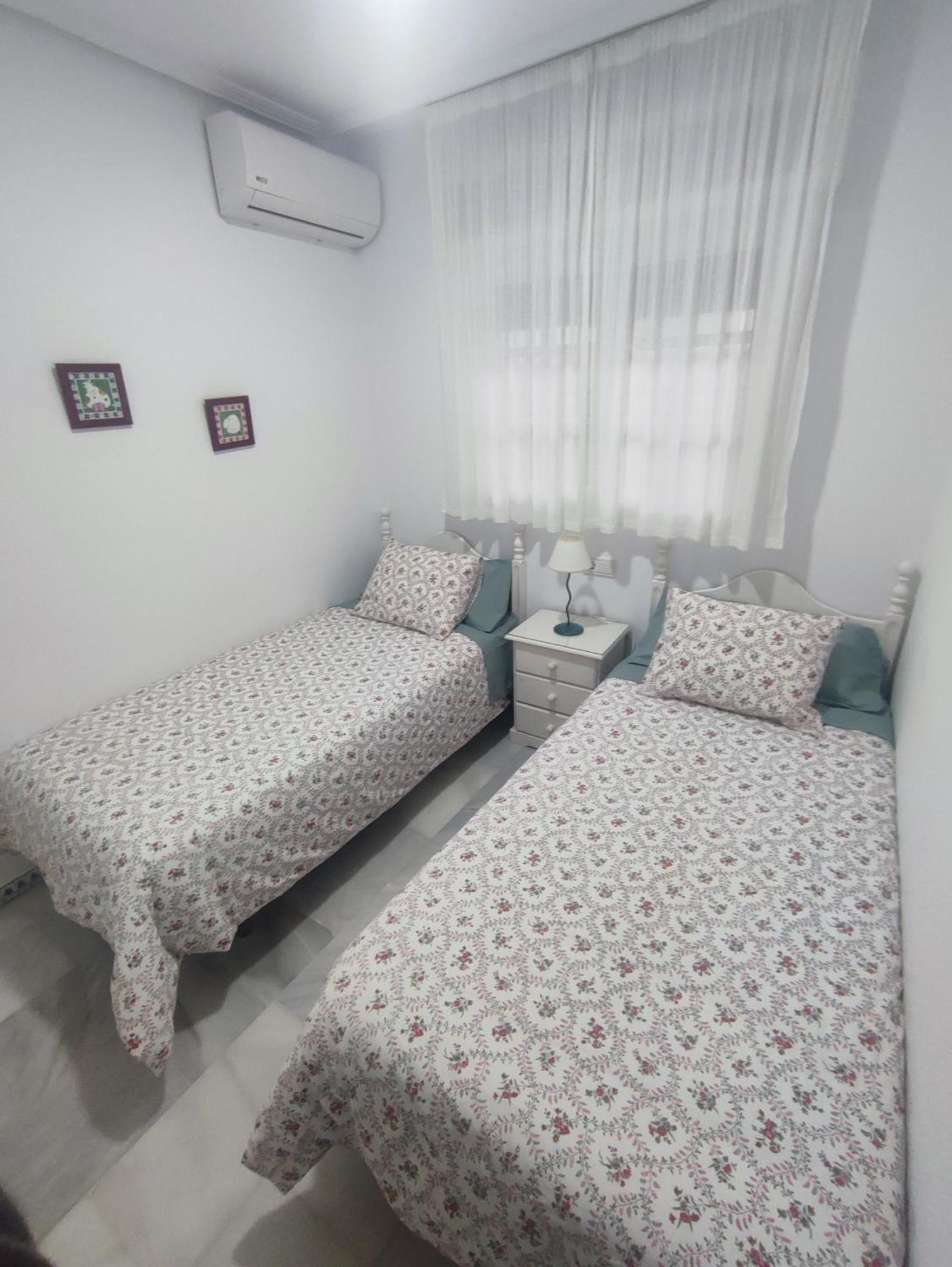 Apartamento Pinar Del Atlantico La Barrosa 奇克拉纳－德拉弗龙特拉 外观 照片
